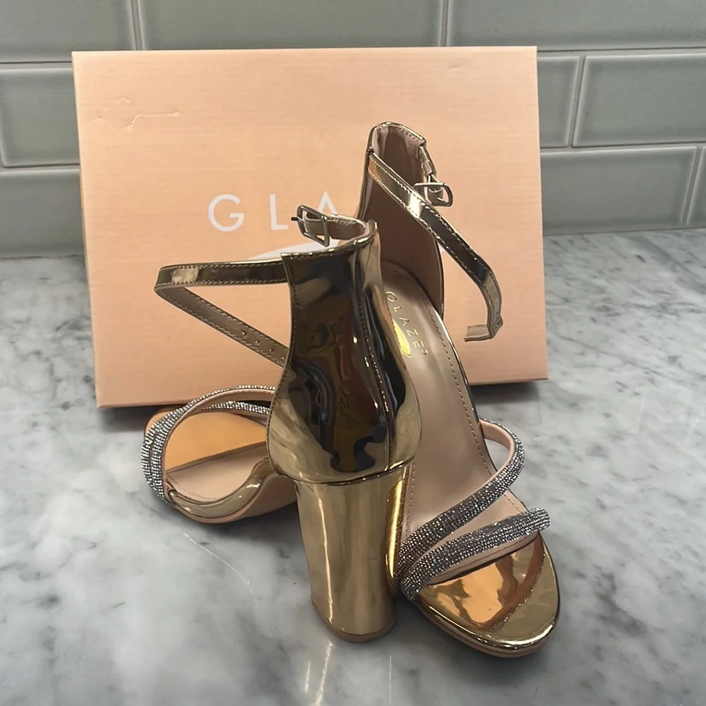 Heels - Picture 2 of 2